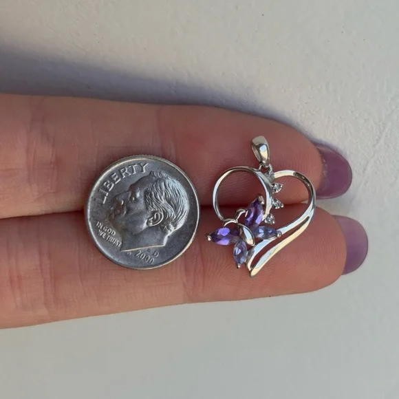 10k White Gold Diamond Gemstone Butterfly Heart Pendant / Charm - Picture 4 of 6